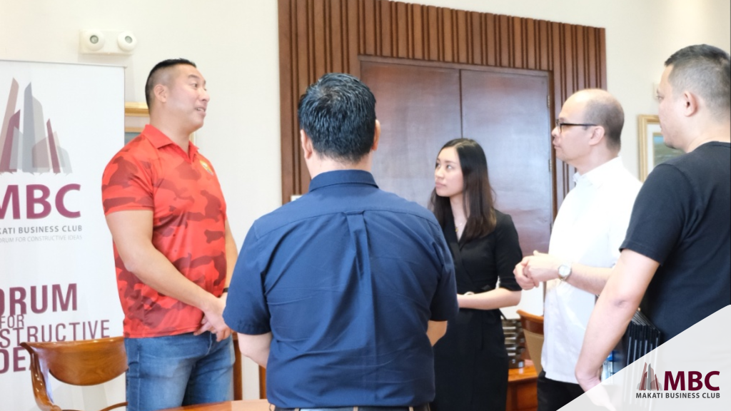 San Juan City Mayor Francis Zamora with Pilipinas Shell Conrad Parizal and MBC's Executive Director Francisco Alcuaz and Business For Biking Team